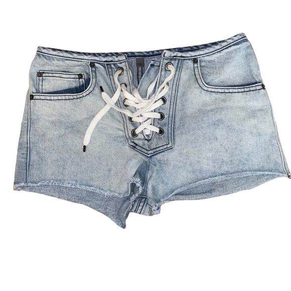Carmar Lace Up in front Denim Shorts
Color: Blue Size: 25 (Excellent Condition) - Picture 2 of 8
